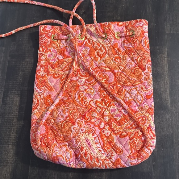Vera Bradley Orange Paisley Quilted Drawstring Backpack Purse - Picture 3 of 6